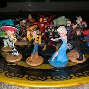 Disney Infinity Bases for PS3/Wii/WiiU Consoles $10 each or BUNDLE..and LOT